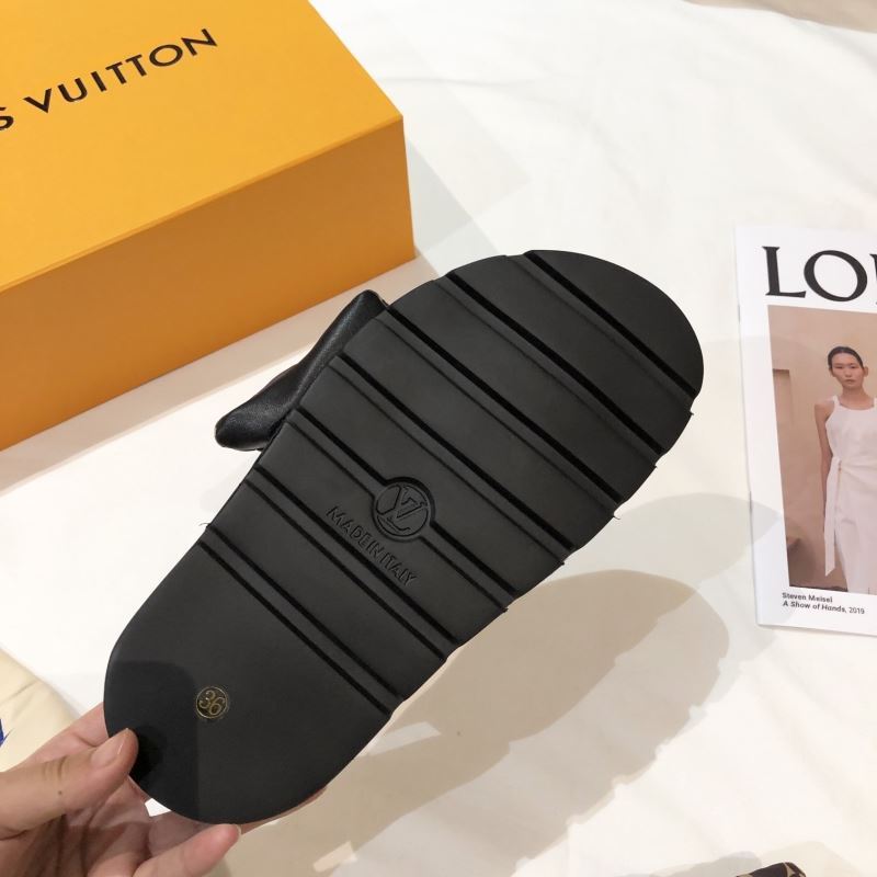 Louis Vuitton Slippers